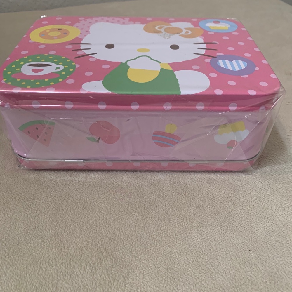 Brand New Hello Kitty Lunch Box - Picture 2 of 4